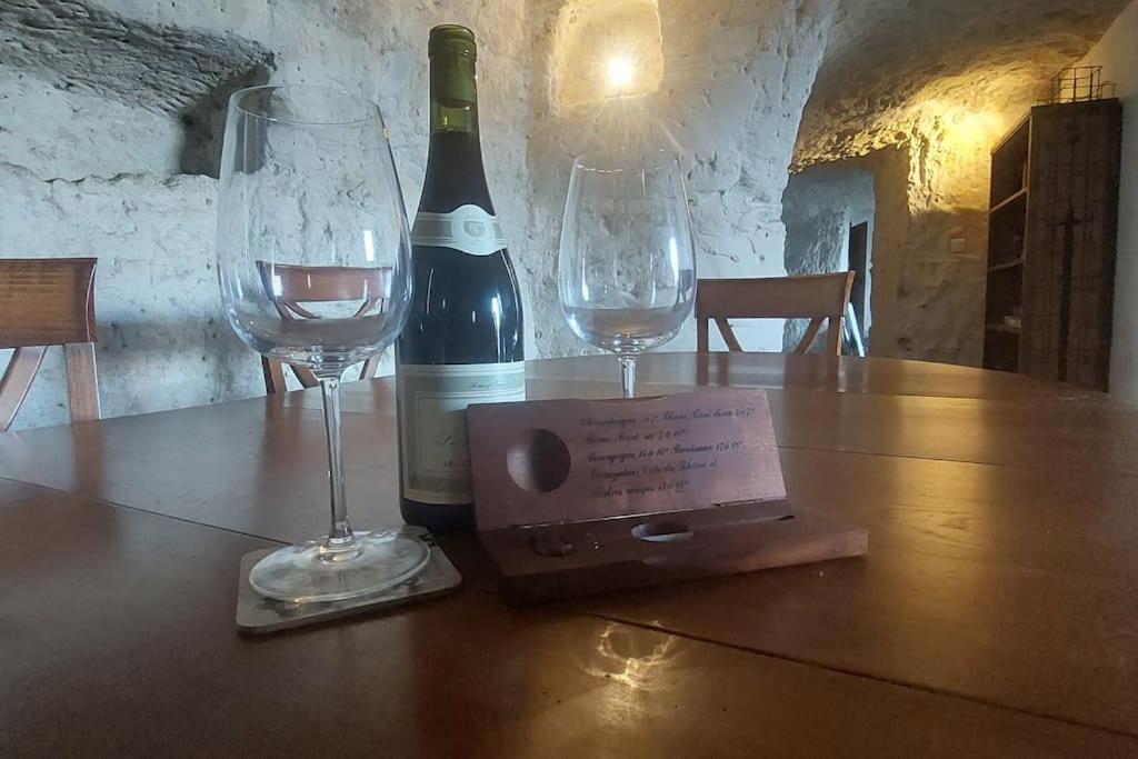 Troglo Entre Caves Et Chateaux มงต์ลุยส์-ซูร์-ลัวร์ ภายนอก รูปภาพ