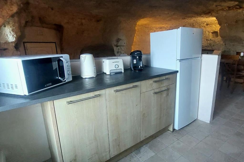 Troglo Entre Caves Et Chateaux มงต์ลุยส์-ซูร์-ลัวร์ ภายนอก รูปภาพ